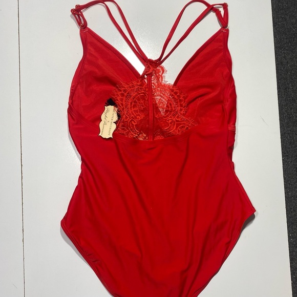 Hunter McGrady X  Playful Promises Curve Red Lace Detail One Piece Suit NWT 16 - Picture 9 of 16
